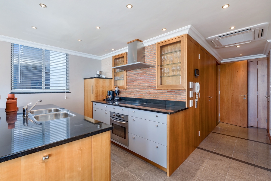 2 Bedroom Property for Sale in Bantry Bay Western Cape